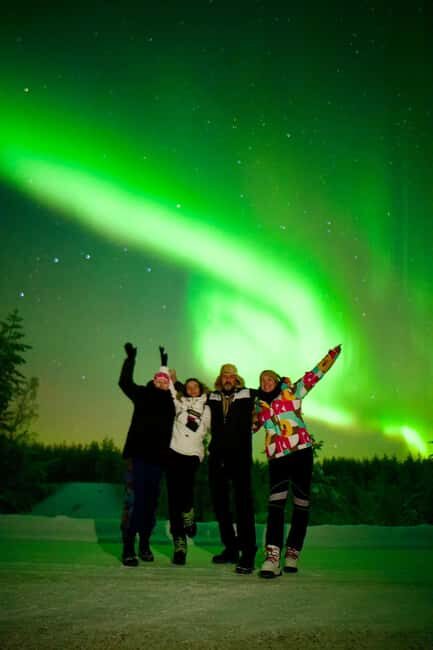 Rovaniemi: Family-Friendly Northern Lights Tour - How the Tour Unfolds: What to Expect