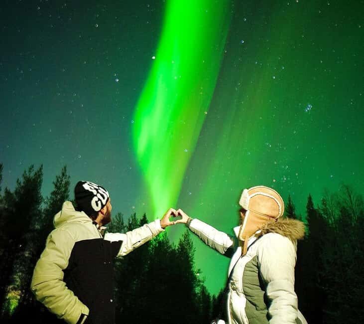 Rovaniemi: Guaranteed Northern Lights & Photography Tour - What the Experience Looks Like