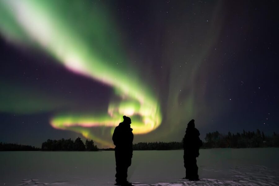 Rovaniemi: Guaranteed Ultimate Aurora Hunt with Photographer - The Highlight: Aurora and Photography