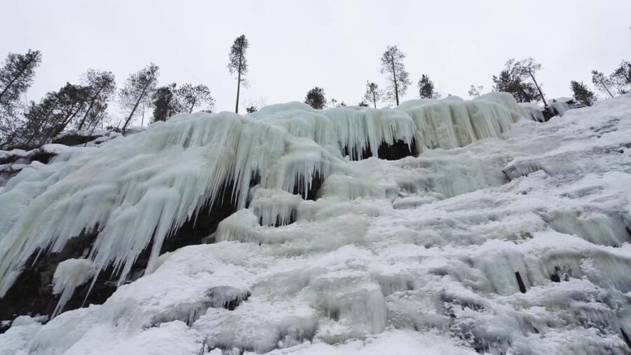 Rovaniemi: Korouoma Frozen Waterfalls Tour & Lunch Inside - Exploring the Korouoma Waterfalls Tour