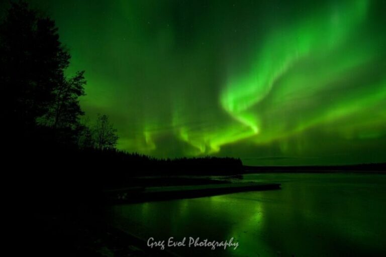 Rovaniemi: Northern Lights Hunting in Lappish old cottage - What to Expect from the Experience