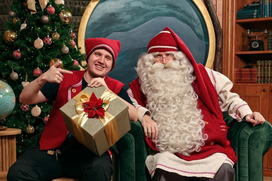 Rovaniemi: Premium Meeting with Santa in Santa Claus Village - The Location & Accessibility