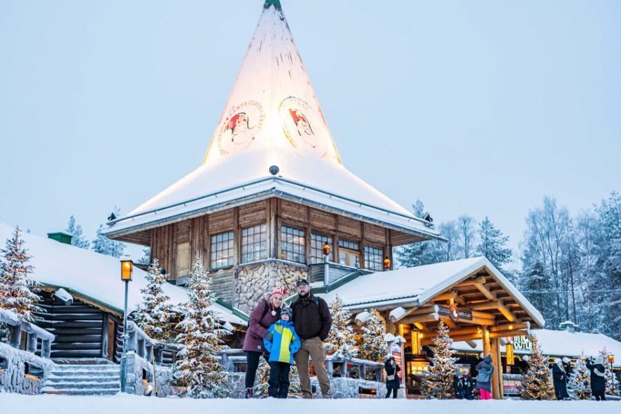 Rovaniemi: Private Pro Photoshoot in Santa Claus Village - The Itinerary