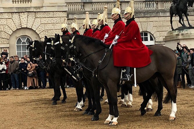 Royal London Grand Tour with Chauffeur and Guide - FAQs