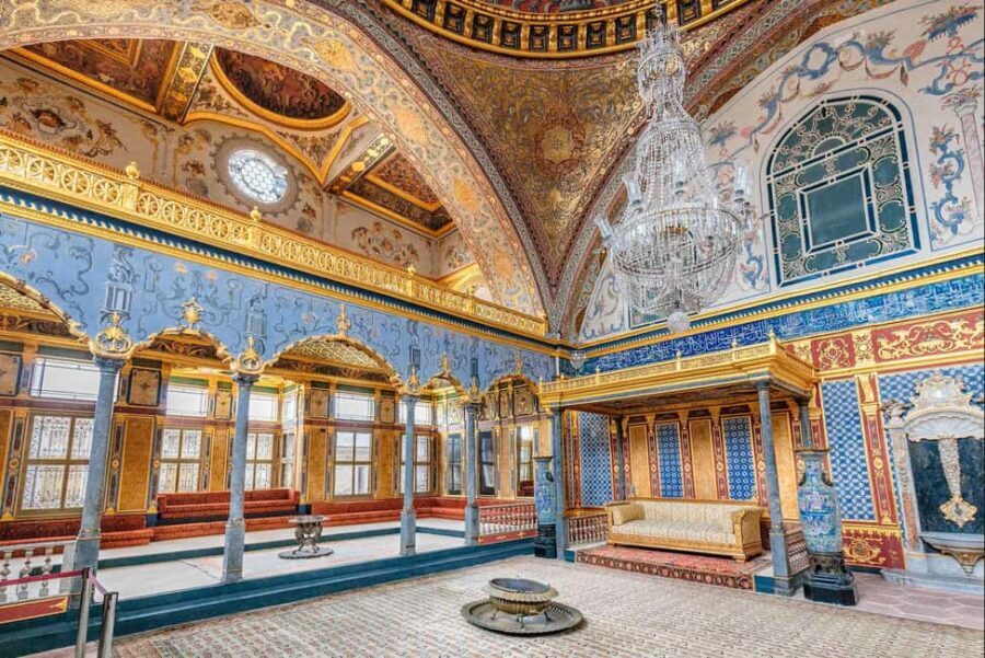 Royal Secrets of Sultans: Private Topkap Palace Experience - The Guide and the Experience
