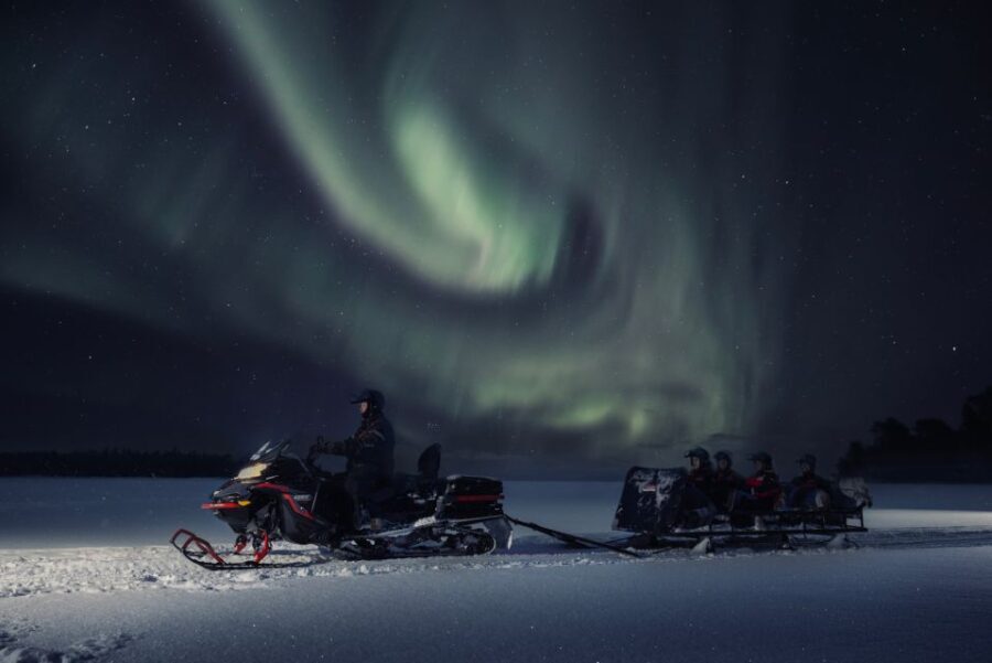 Ruka: Starlight sledging to search for Northern Lights - The Experience in Detail
