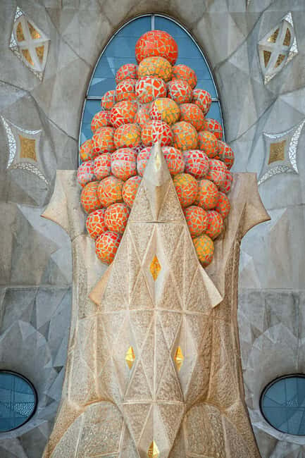 Sagrada Familia Exterior: The Secrets of the Facades - Practical Details and Considerations