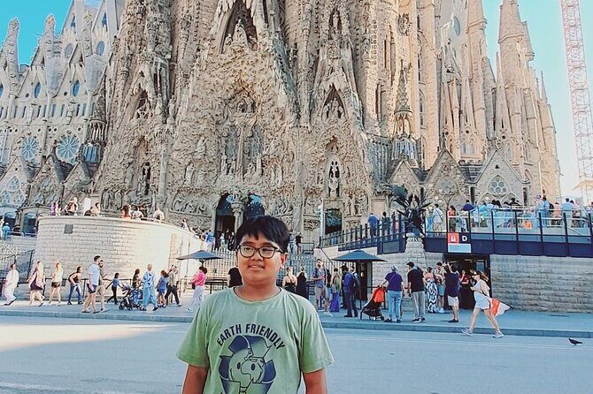 Sagrada Familia Skip The Queue With Audio Guide Tour - Exploring the Tour Itinerary in Detail