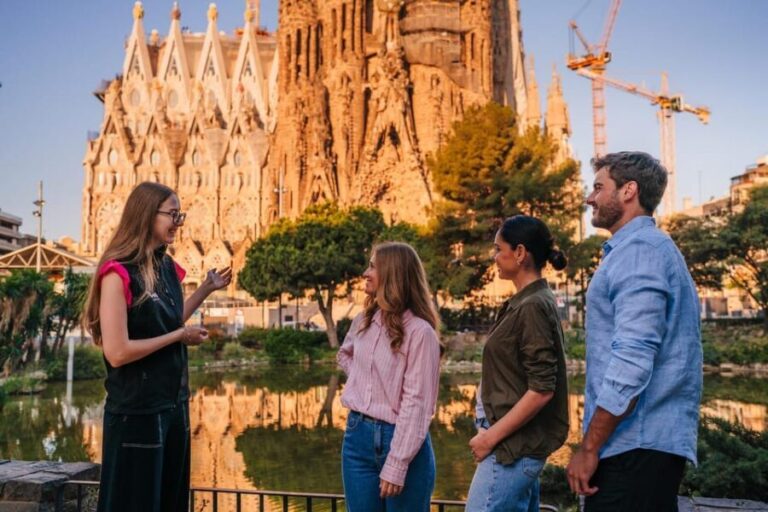 Sagrada Familia with Official Guide & Fast-Track Entry - What to Expect from the Tour