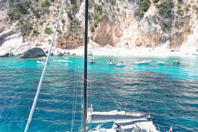 Sailing boat excursion in the Gulf of Orosei in Sardinia - The Price & Value