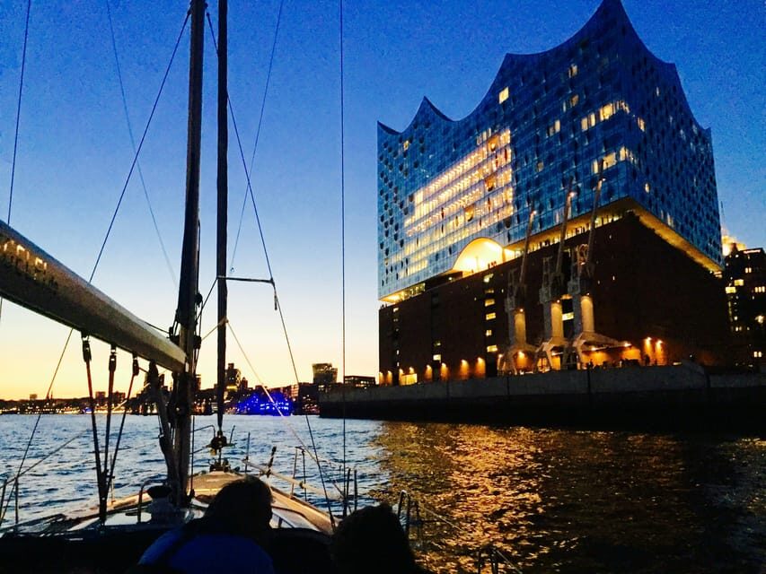 Sailing trip ''the Elbe by night", Hamburg/Elbe - Who Will Love This Tour?