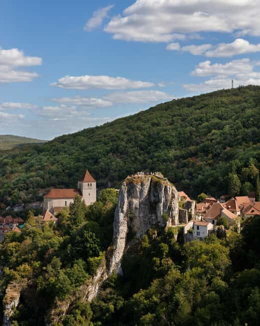 Saint-Cirq-Lapopie: A Private Guided Tour of France's Most Enchanting Village - What Makes This Tour Stand Out?