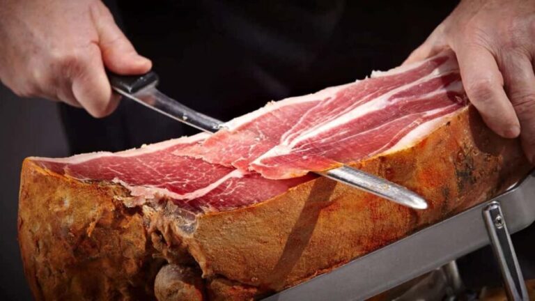 Saint Jean de Luz : guided walking & gourmet tour - In-Depth Breakdown of the Itinerary