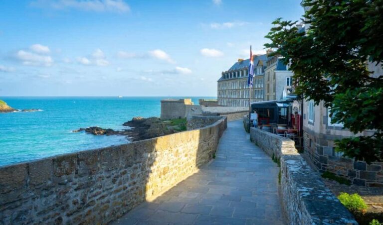 Saint-Malo Walking Tour - The Walled City in 2 Hours - What You Can Expect
