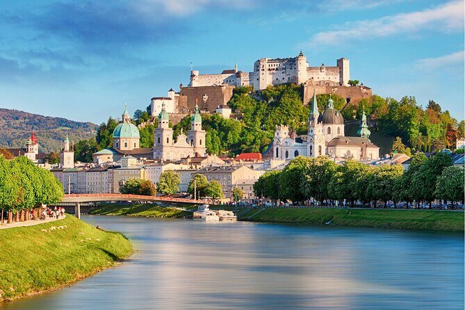 Salzburg Day Trip from Vienna by Bus with hotel pickup - Exploring Salzburg: The Highlights