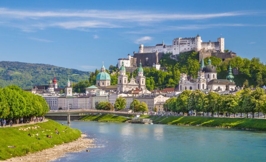 Salzburg: Private City Highlight Tour with a Guide - How the Tour Works for Travelers