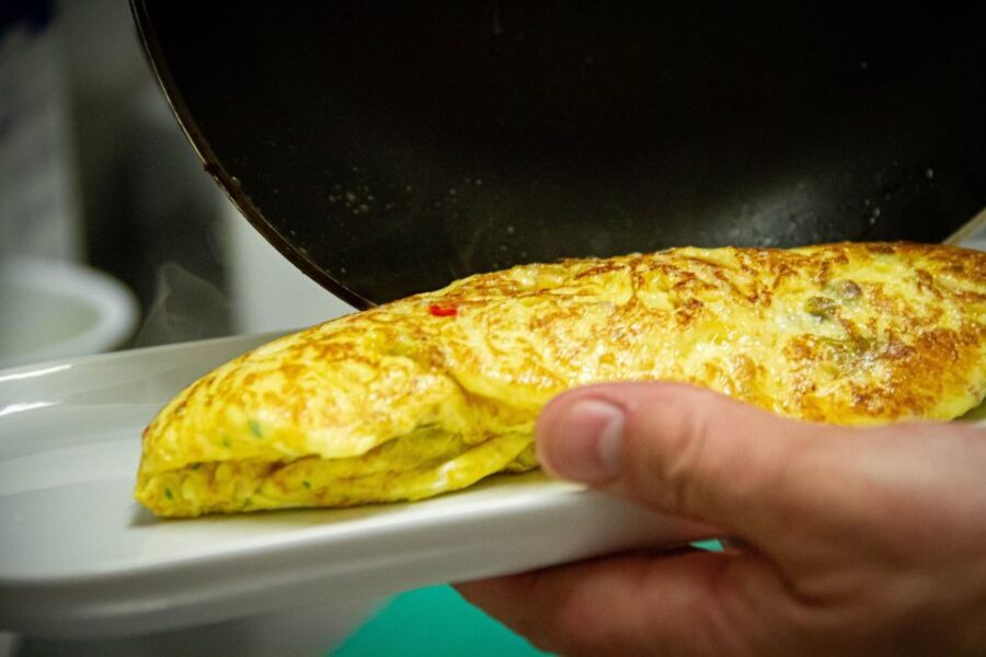 San Sebastian: Basque cuisine cooking class - How the Experience Is Structured