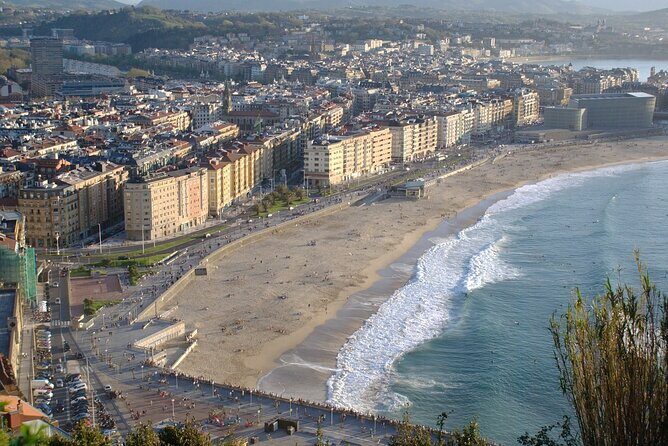 San Sebastian - Donostia Private Walking Tour with a Professional Guide - The City’s Past and Present
