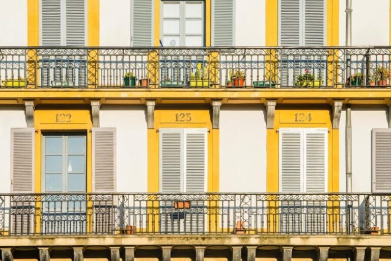 San Sebastian: Insta-Perfect Walk with a Local - Price and Value