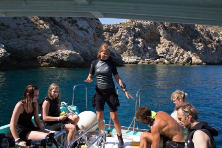 Santa Ponsa: Snorkeling Tour in a Marine Reserve - The Atmosphere and Group Dynamics