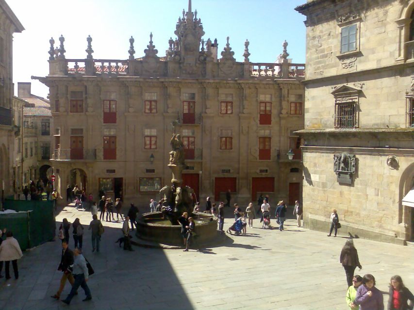 Santiago Compostela and Cathedral Day Trip from Porto - Arriving in Santiago de Compostela: First Impressions