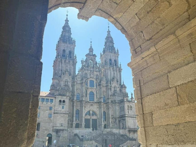 Santiago de Compostela: 4hours tour with everything included - Whats Included and Why It Matters