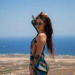 Santorini: 1H Pyrgos Village Cinematic Photoshoot Experience - What the Experience Includes