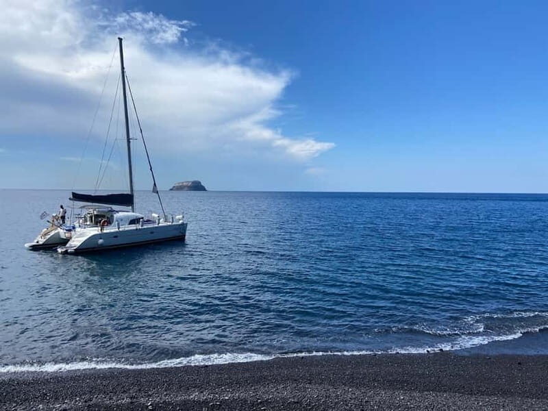 Santorini: Catamaran Cruise with Food and Drinks - What Makes This Tour Stand Out?