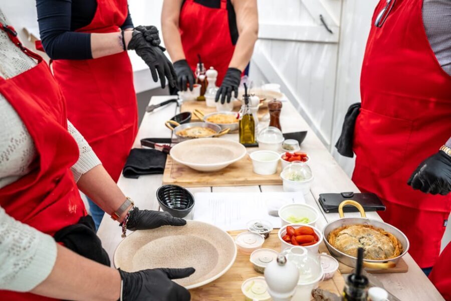 Santorini: Cooking Class with Lunch and Wine Tasting - The Itinerary Breakdown