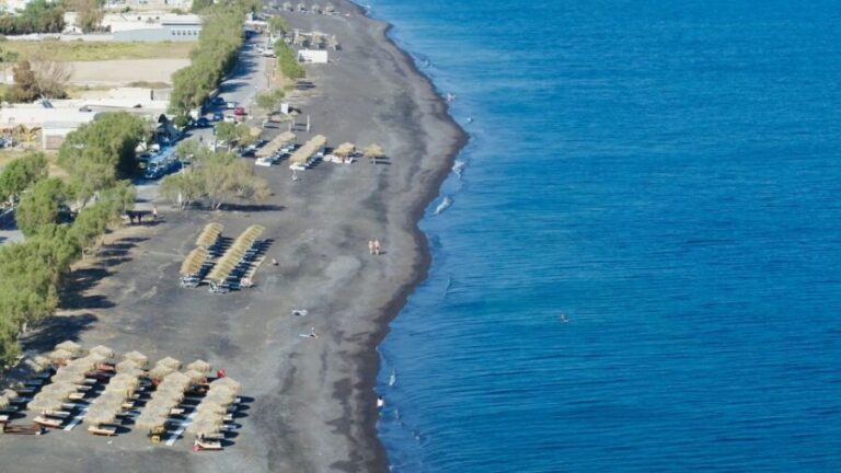 Santorini: Discover Santorini Private 6 hours tour - Exploring the Itinerary in Depth