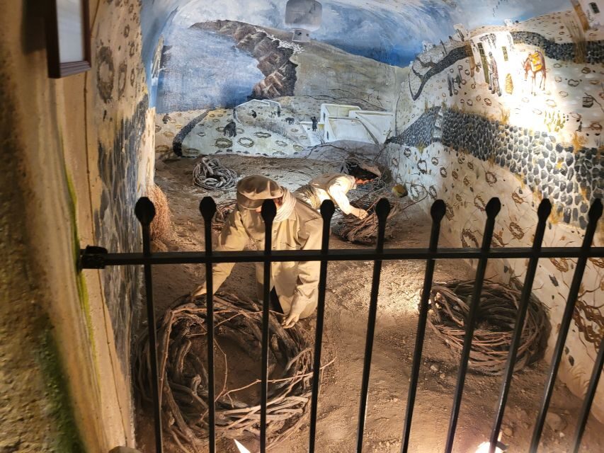 Santorini: Hidden Gems Tour and Wine Experience with Tasting - Exploring Santorini’s Hidden Corners