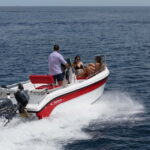 Santorini: license free boat in Santorini - Who Is This Experience Best For?
