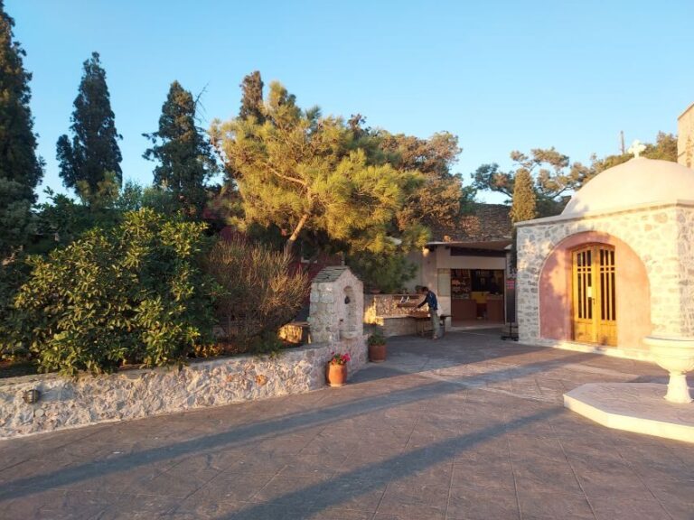 Santorini: Lost Atlantis, Beaches & Wine Tasting Tour - How Does It All Add Up?