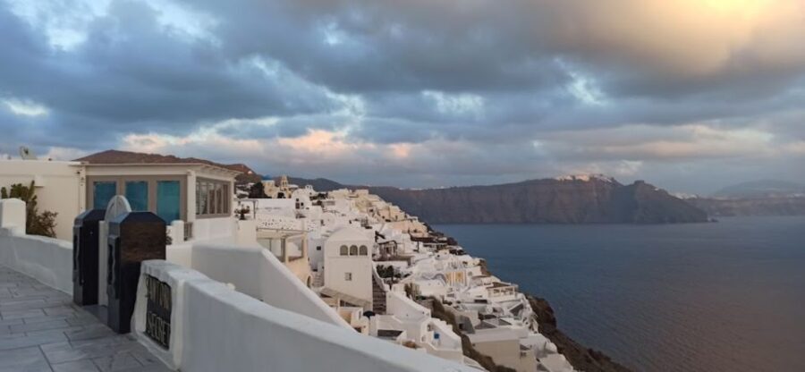 Santorini: Oia Cultural Highlights Sunset Walking Tour - Value and What You’re Paying For
