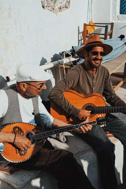 Santorini: Private 3-Hour Highlights Guided Tour with Pickup - The Itinerary Breakdown