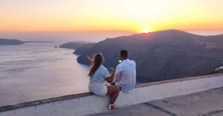 Santorini: Private Sunset Tour with Picnic & Transfer - The Experience in Detail