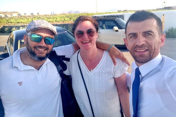 Santorini Taxi Service - The Booking Process and Flexibility