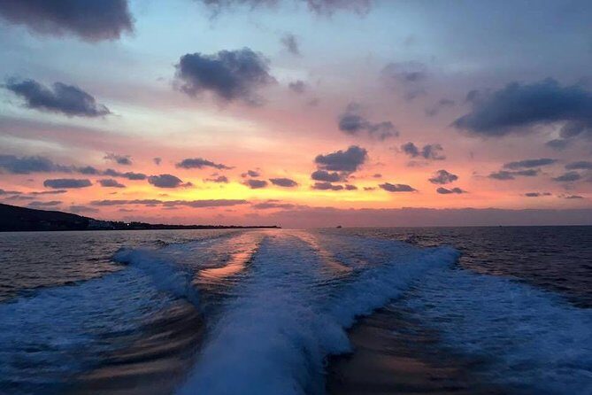 Santorini Traditional Villages and Oia Sunset Tour - The Value and Who It’s For