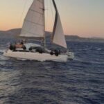 Santorini:Catamaran: private cruise with food & drinks - FAQs