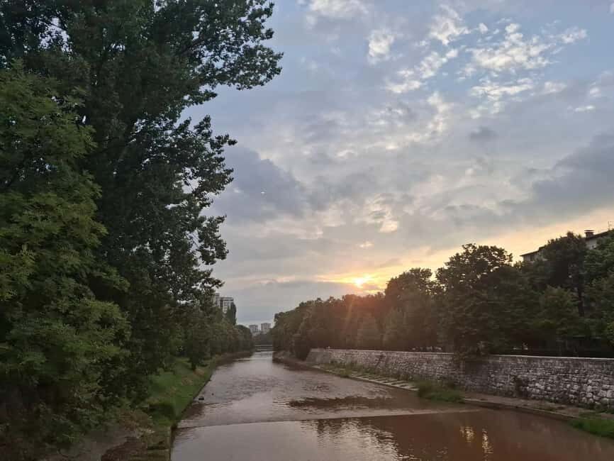 Sarajevo: Guided Green Walk with History and Nature - Visiting the Suada and Olga Bridge