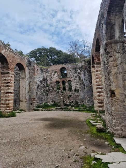 Saranda: Butrint and Gjirokastra Private Day Trip with Lunch - Starting Point: Saranda and the Pre-Trip Vibe