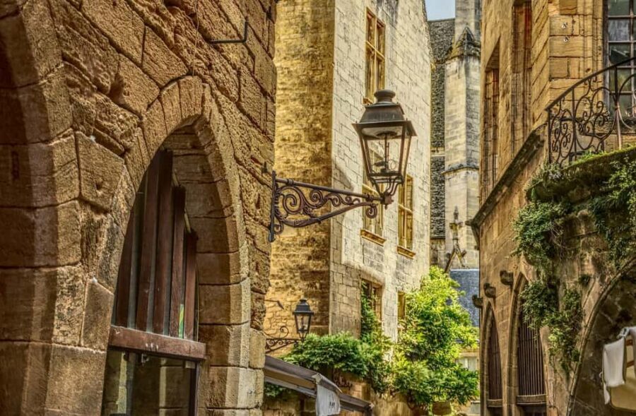 Sarlat: Private Guided Tour of the Jewel of the Perigord - In-Depth Look at the Itinerary