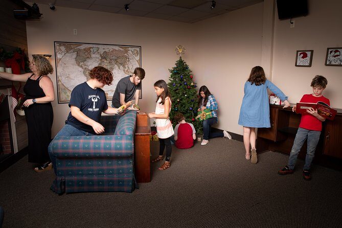Saving Christmas Escape Room in Chattanooga - The Experience: Giving You the Details