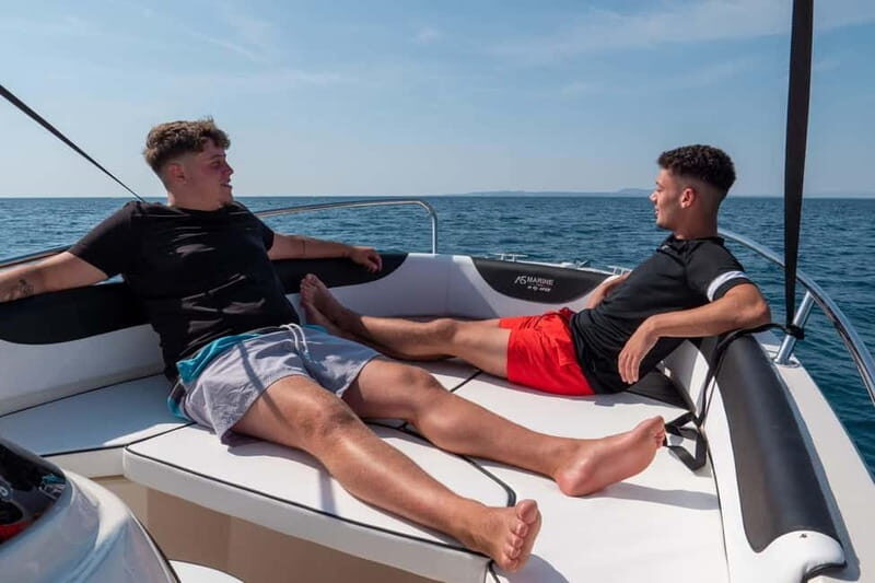 Scenic Boat Ride and Coastal Adventure in Sitges + Transport - What you’ll see along the way