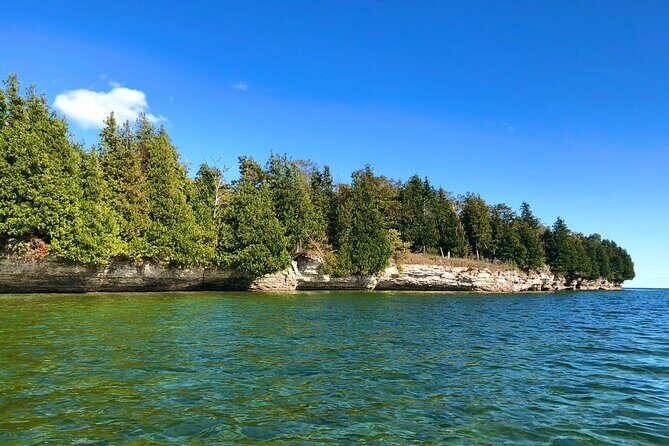 Sea Kayaking in Door County, Wisconsin - The Experience of the Guides