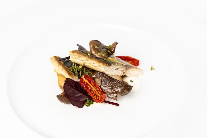 Seafood Lunch & Wine Tasting with Scenic Golf Cart Tour - Practical Tips