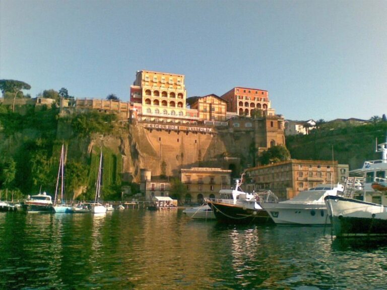 Secrets Walks of Sorrento with Local Guide - The Guides and Group Experience