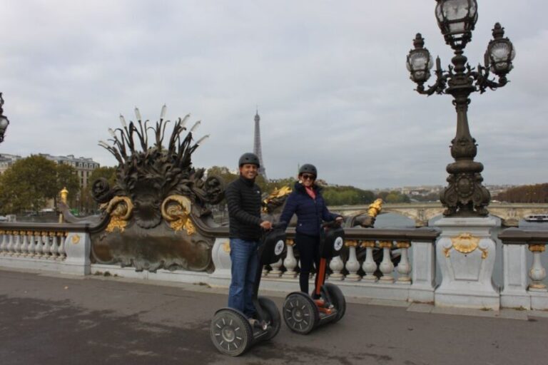 Segway private tour Lights of Paris - The Value of a Night Tour