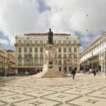 Self-Guided Adventure Hunt: Princes, Poets,Playwrights&Promenades - Key Points