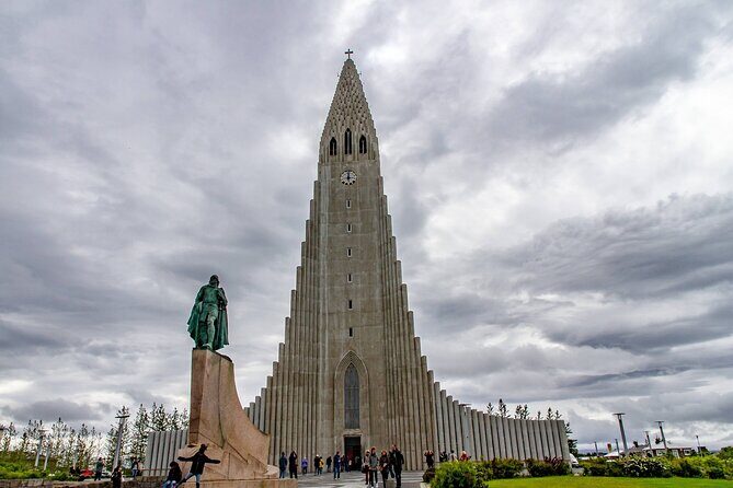 Self Guided Walk through Reykjavik's Highlights - Starting Point: Hallgrimskirkja
